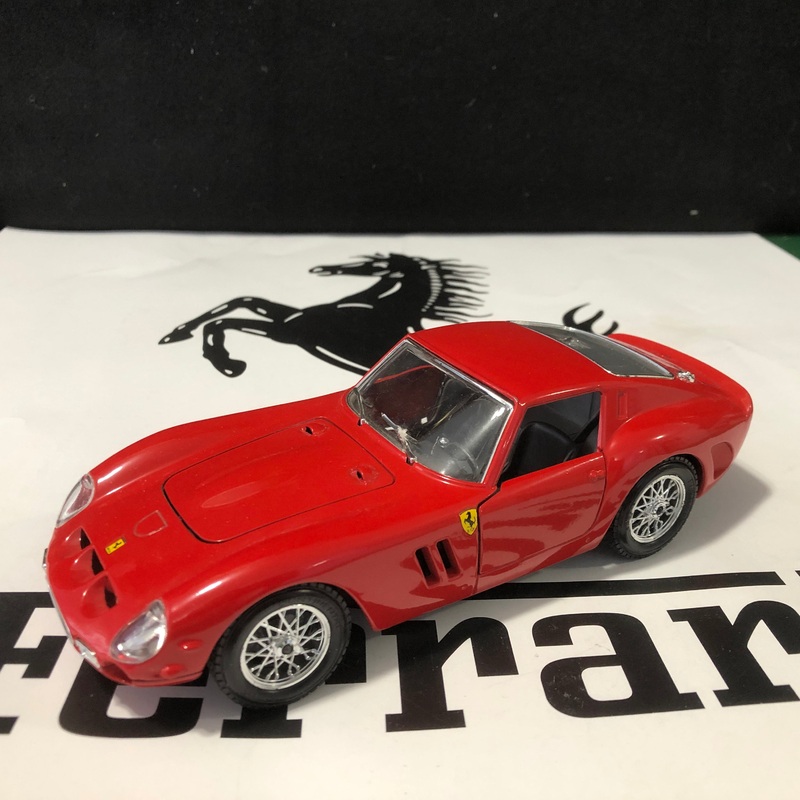 Ferrari 250 GTO 1962 Red by BBurago 1:24 (1510)(No box)