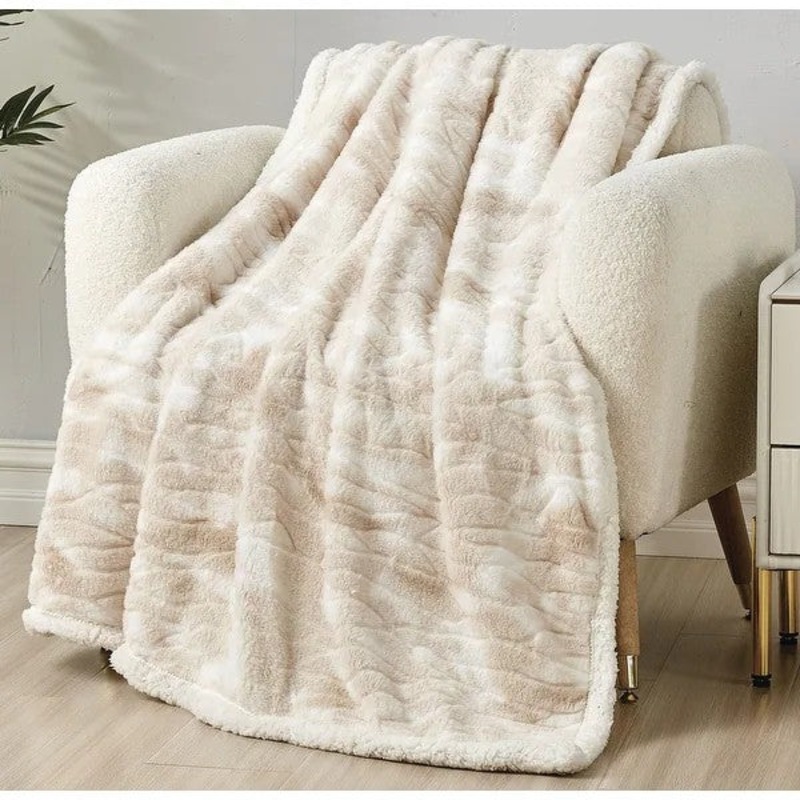 Alaska Sherpa Throw Blanket Beige