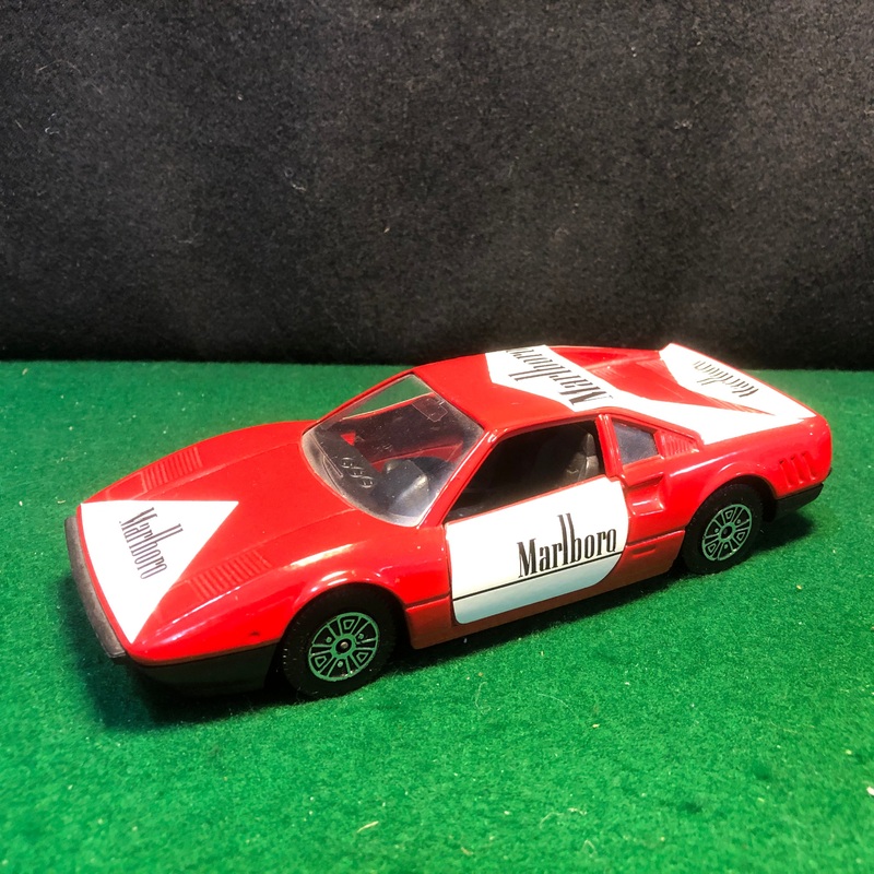 Ferrari 288 GTO Marlboro Racing by Guiloy 1:24 (64500)(No box)
