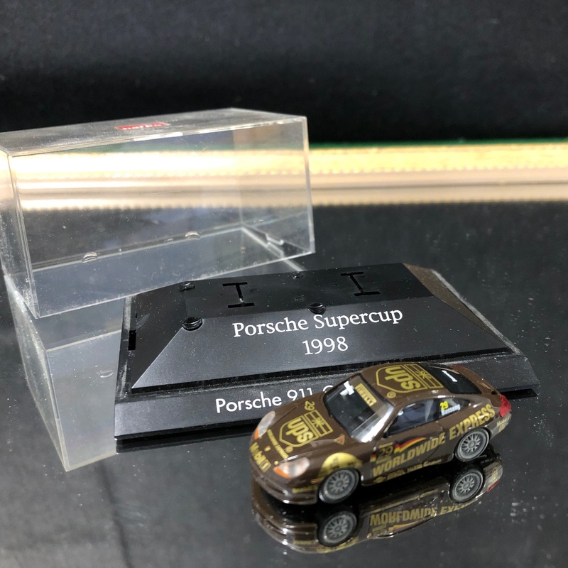 Porsche 911 Team UPS N 29 Basseng by Herpa 1:87 (037518)(DC)