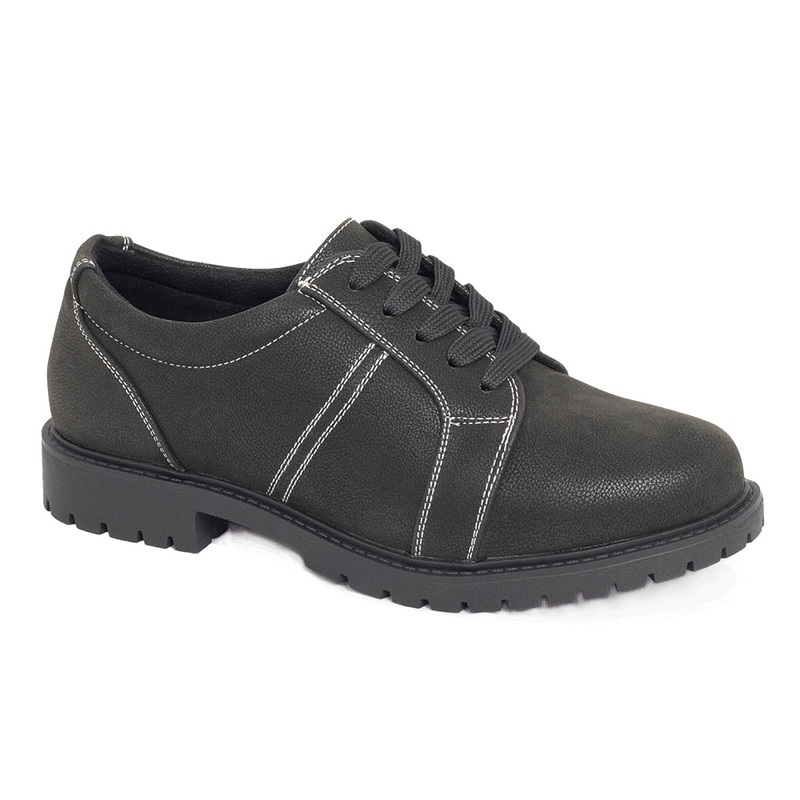 Women’s Weekend Casual Shoe FS3530 5 Medium