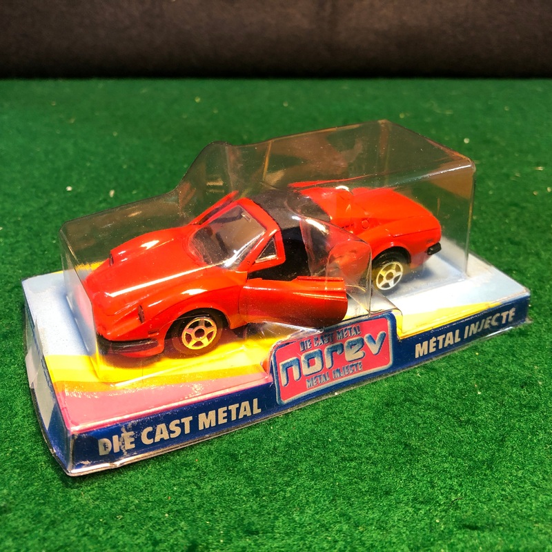 Ferrari 246 GTS Dino Red by Norev 1:43 (800)