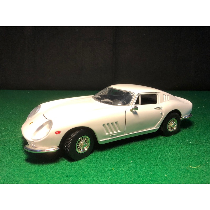 Ferrari 275 GTB/4 White by Ertl 1:18 (7476)(No box)